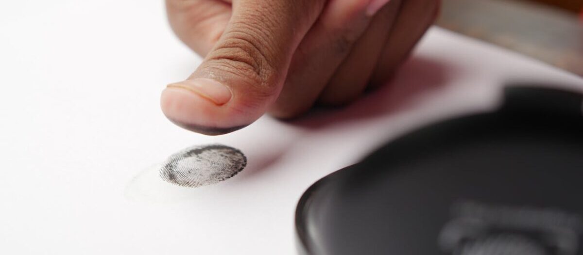 Fingerprint-Erinnerungen: 3 moderne Wege, um Nahestehenden zu gedenken