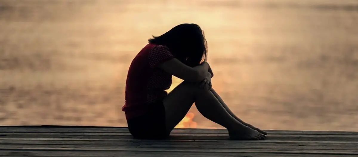 Soziale Isolation in der Trauer überwinden: 6 Tipps zu Hilfsangeboten